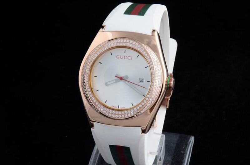 Gucci watches men and women-GG2108W
